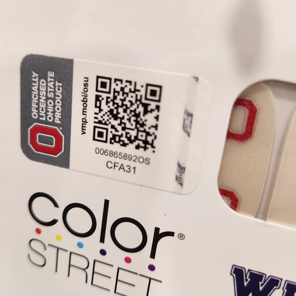 Color Street Collegiate Nail Set - Picture 3 of 4